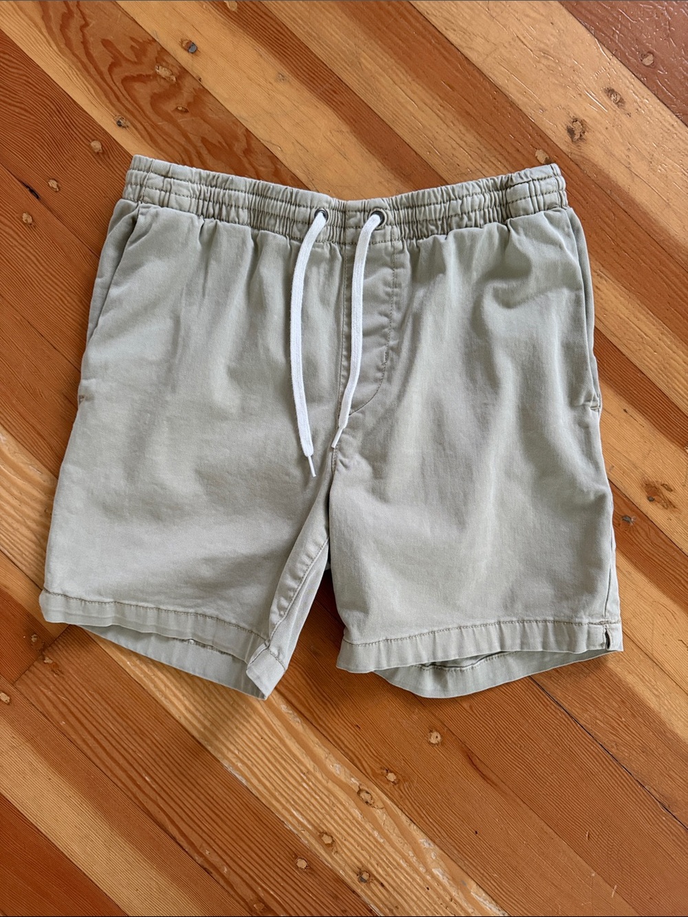 PacSun Mens Khaki Volley Shorts Small
